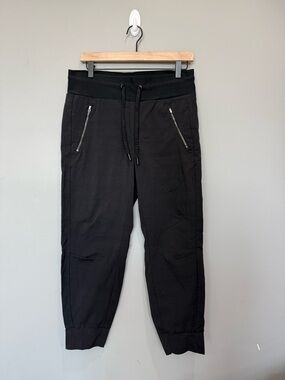 Athleta Women’s Black Zip-Pocket Joggers Sz 4 petite